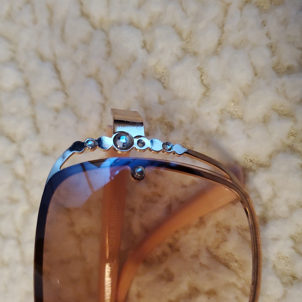 3/$15 - Rocawear Elegant Rose Gold & Pink Sunglasses - Picture 5 of 5